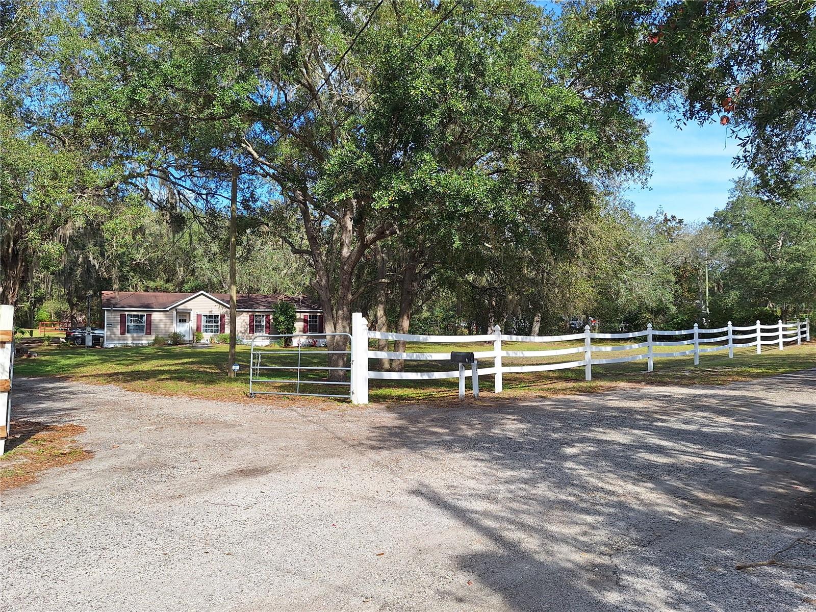 HUDSON GROVE ESTATES - Residential