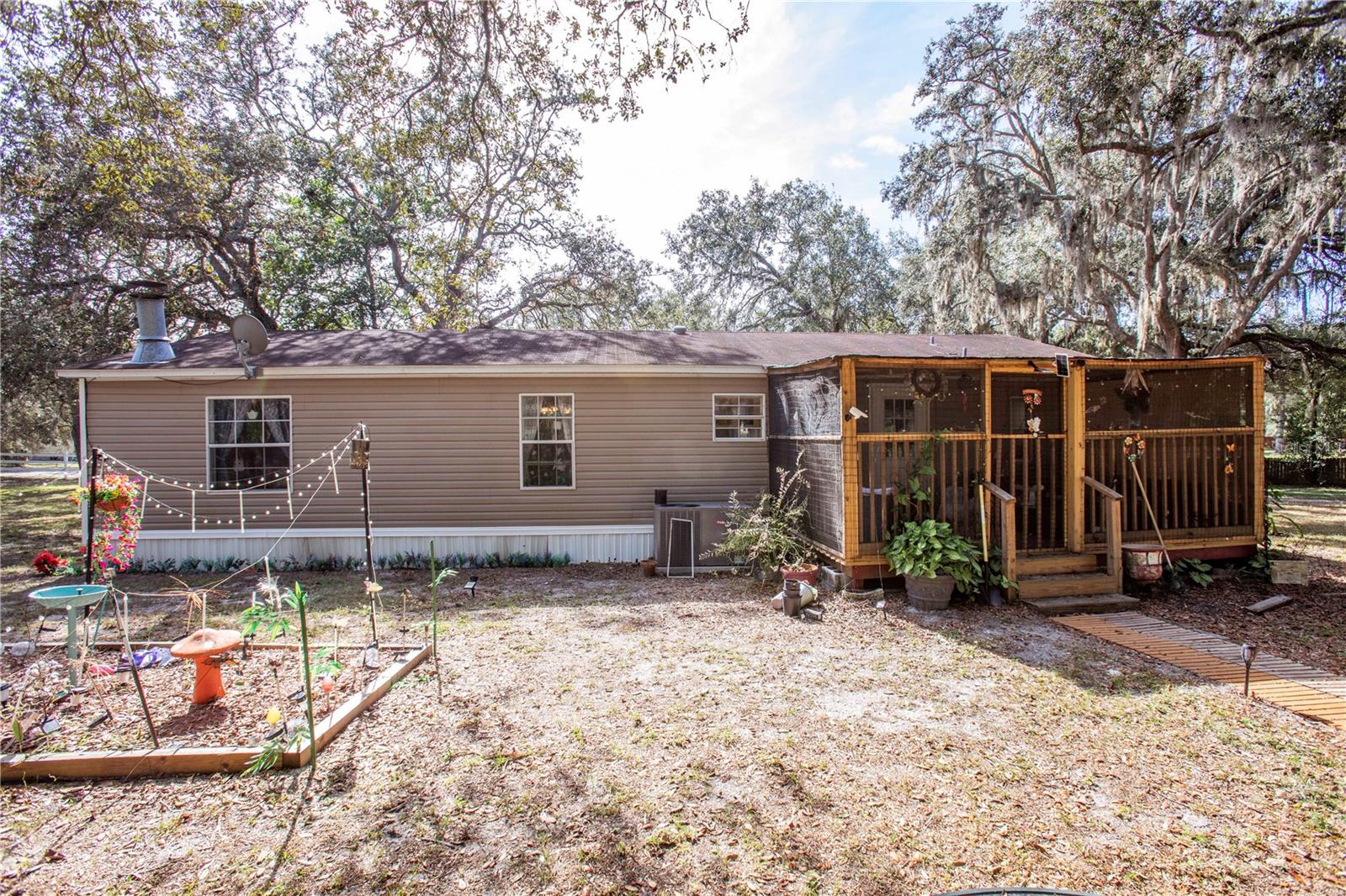 HUDSON GROVE ESTATES - Residential