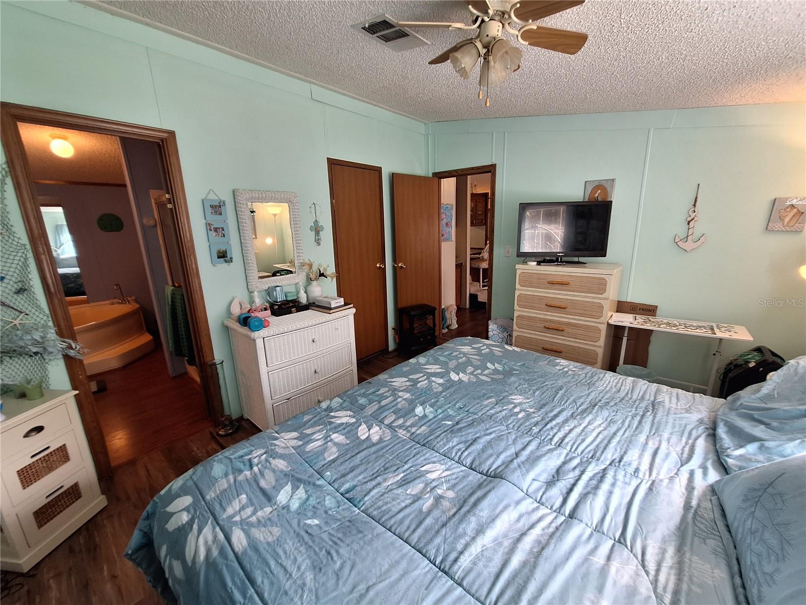 HUDSON GROVE ESTATES - Residential