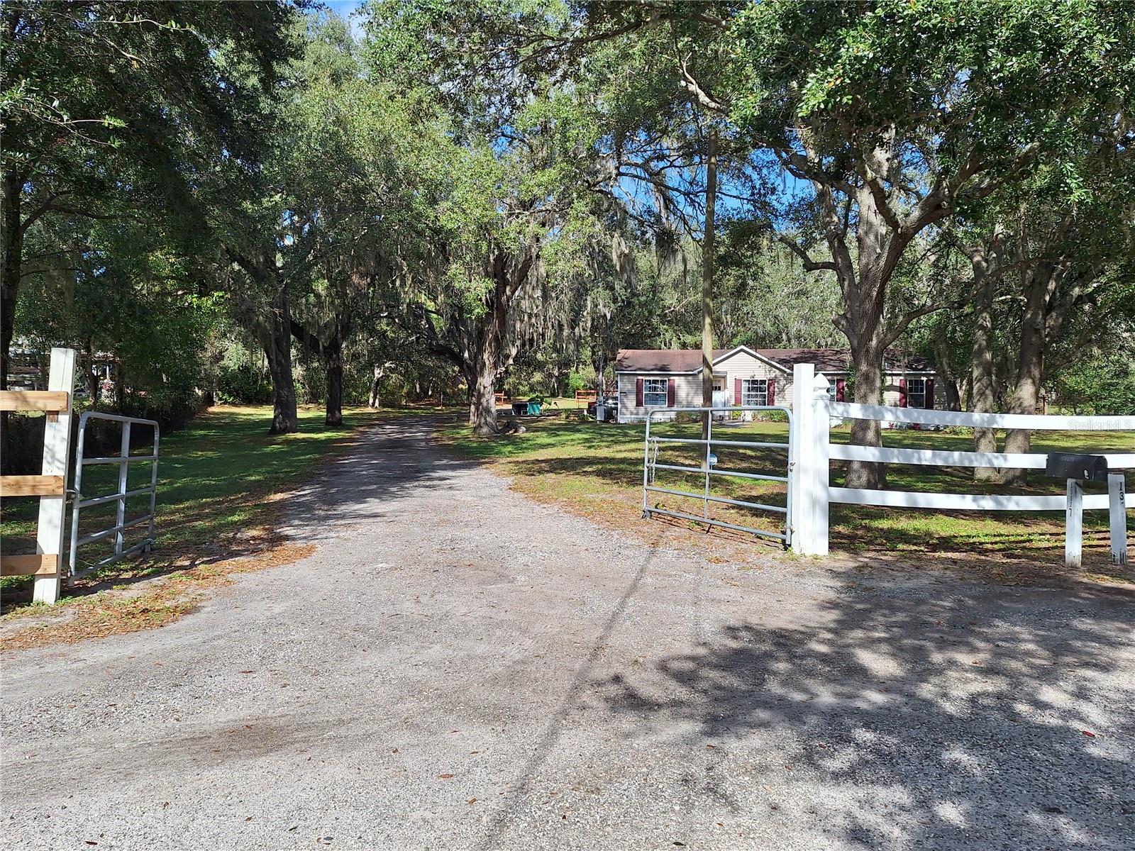 HUDSON GROVE ESTATES - Residential