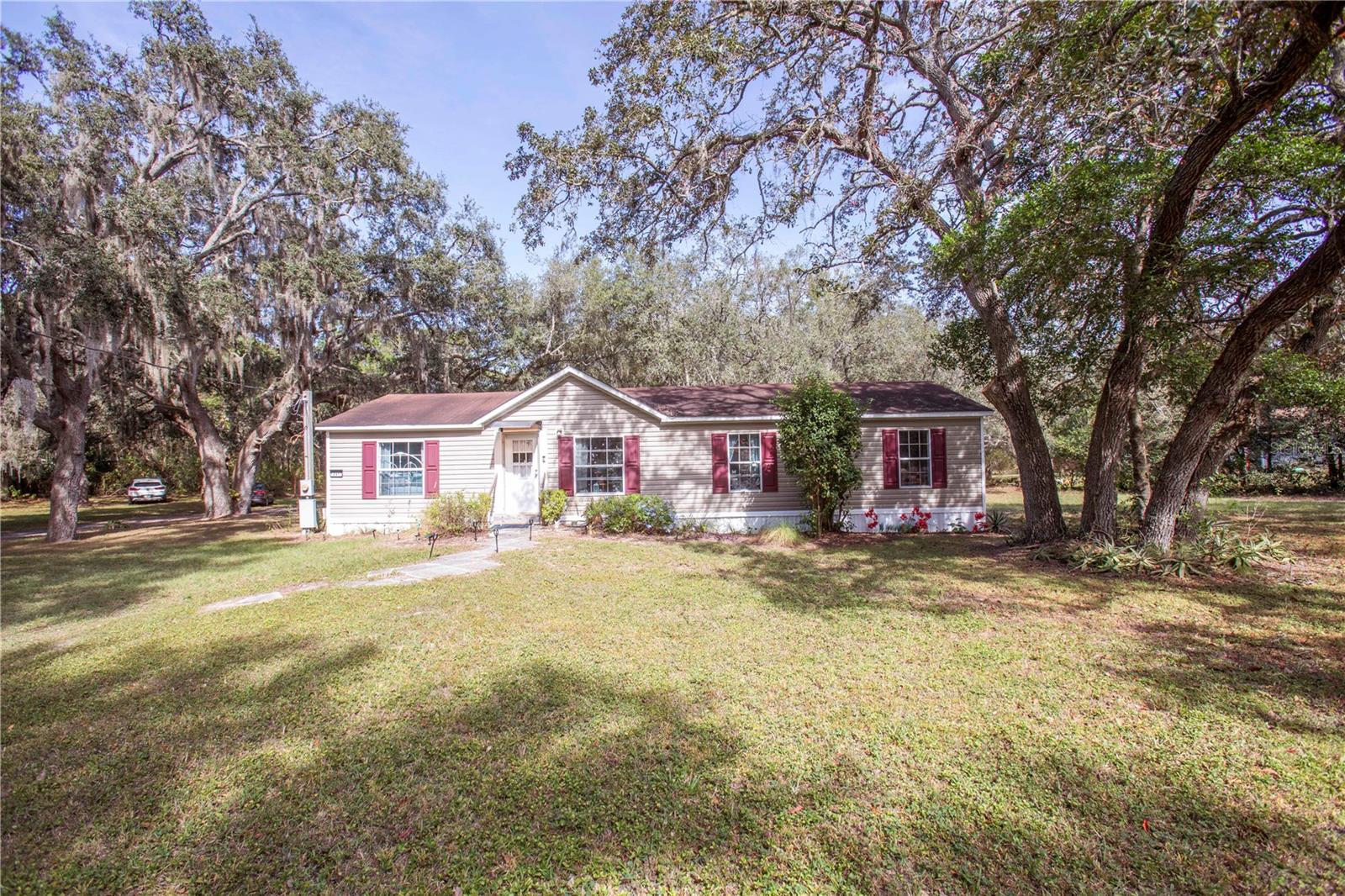 HUDSON GROVE ESTATES - Residential