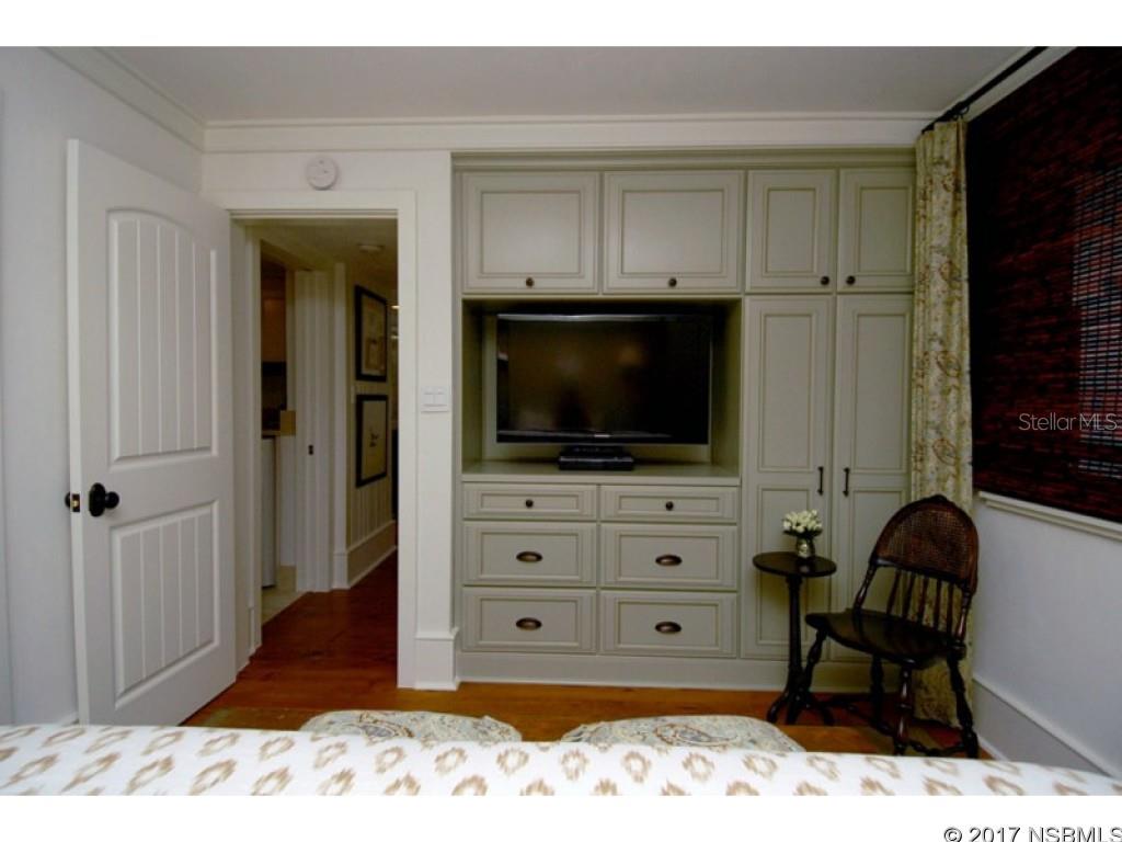 Tradewinds Condo - Residential