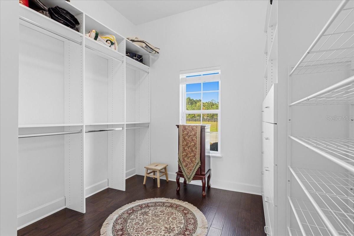 RED OAK ESTATES - Residential