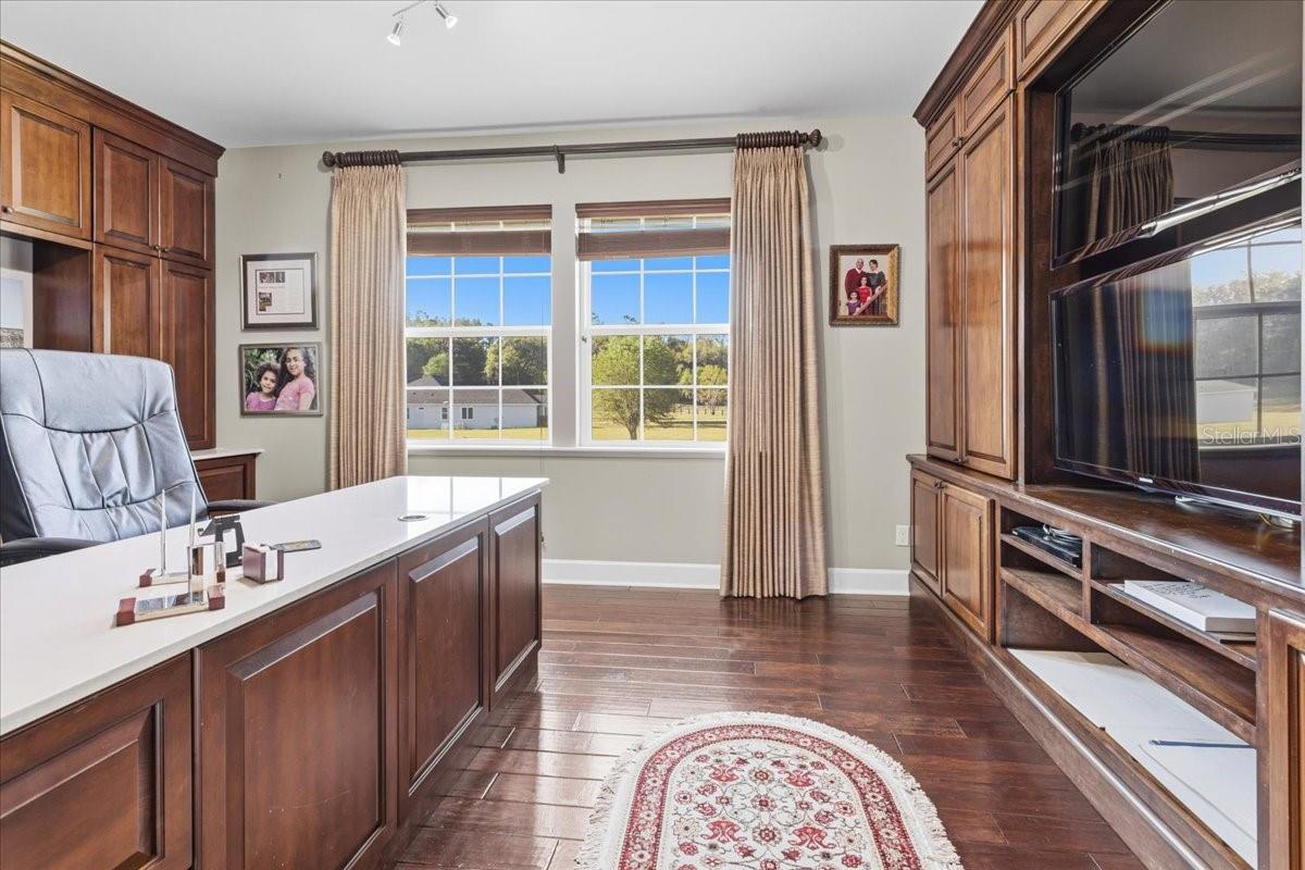 RED OAK ESTATES - Residential