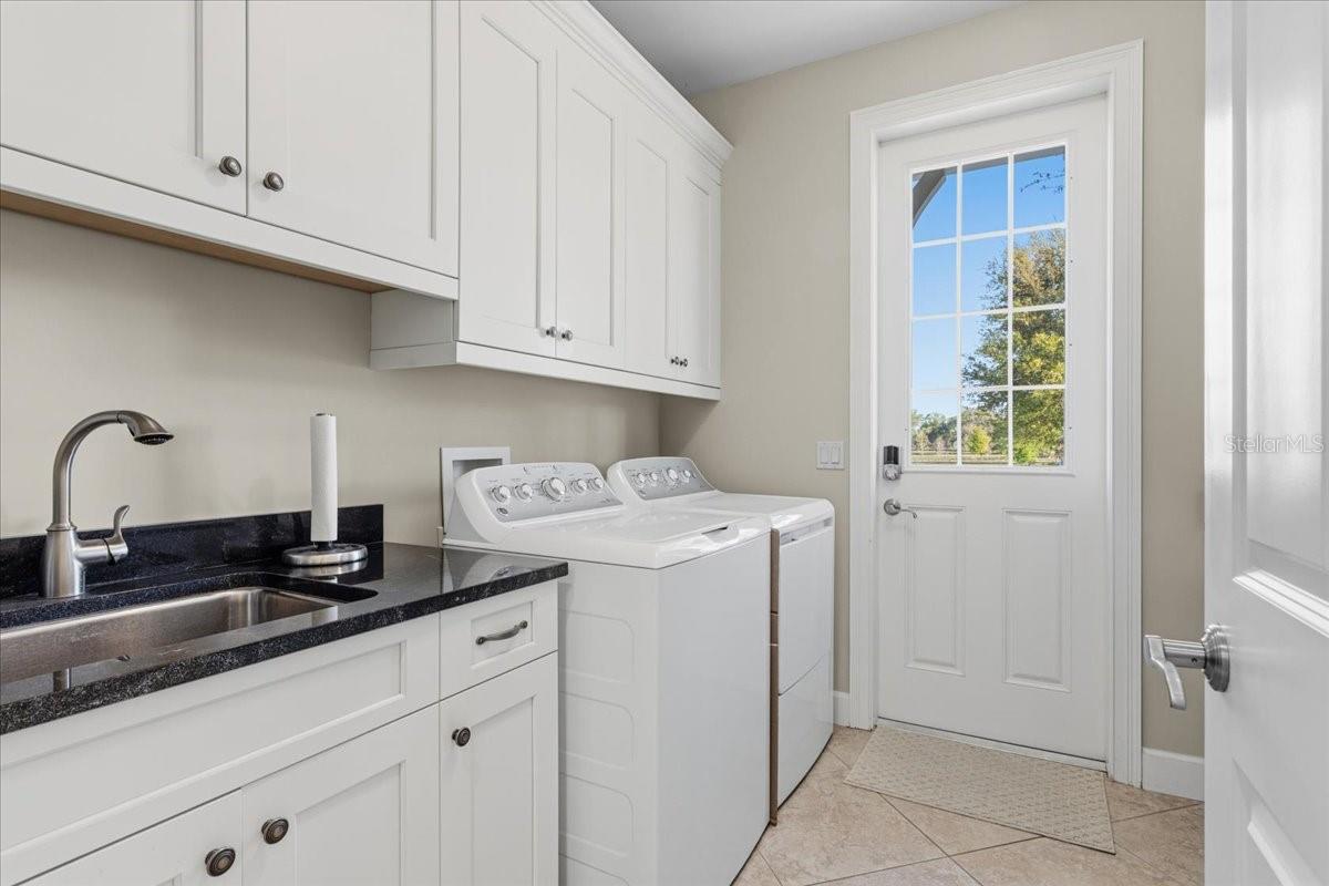 RED OAK ESTATES - Residential