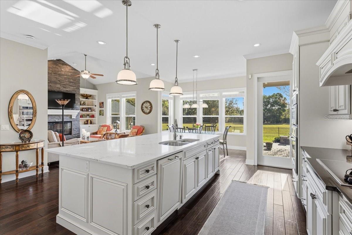 RED OAK ESTATES - Residential