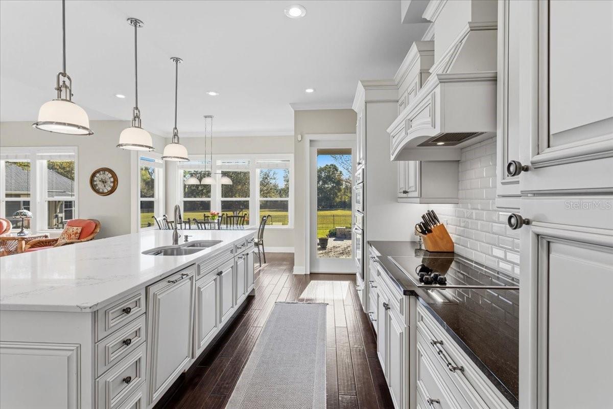 RED OAK ESTATES - Residential