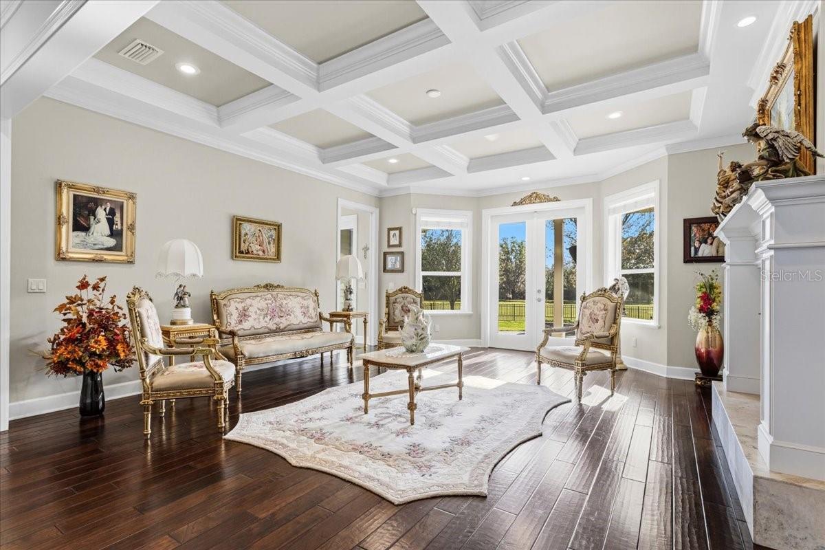 RED OAK ESTATES - Residential