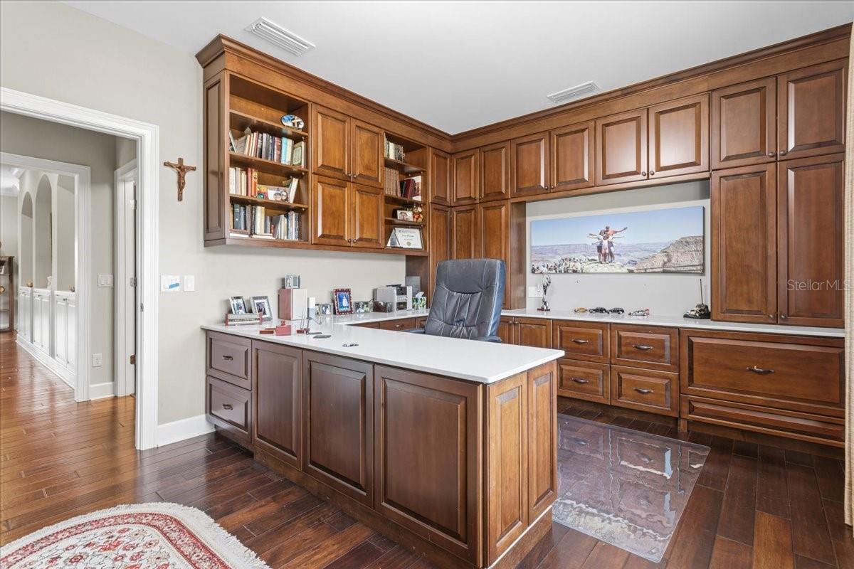 RED OAK ESTATES - Residential