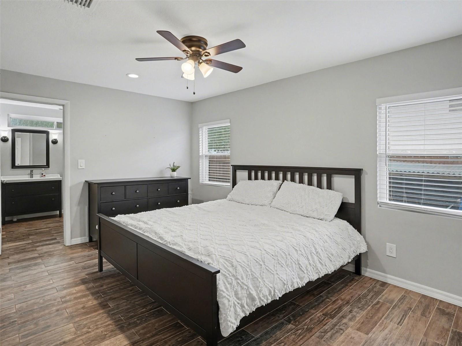 ORANGEWOOD VILLAGE 09 - Residential