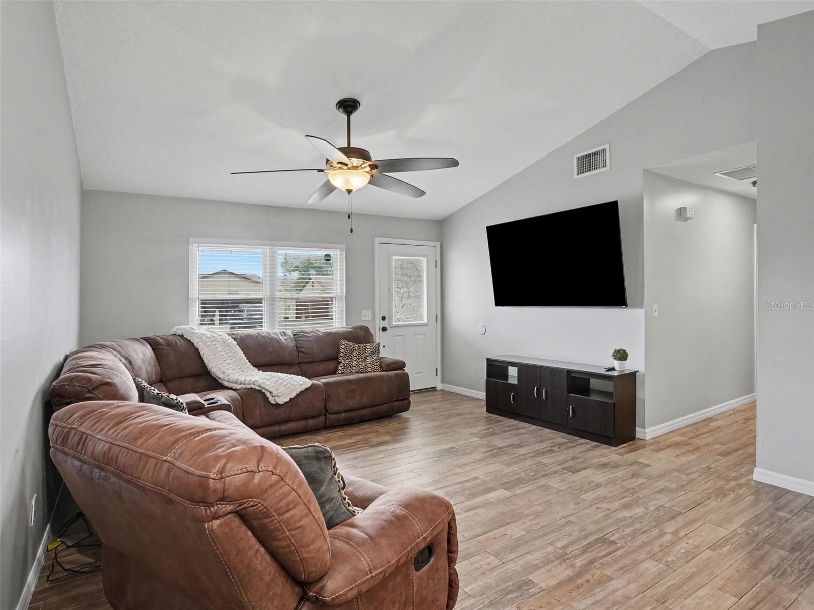 ORANGEWOOD VILLAGE 09 - Residential