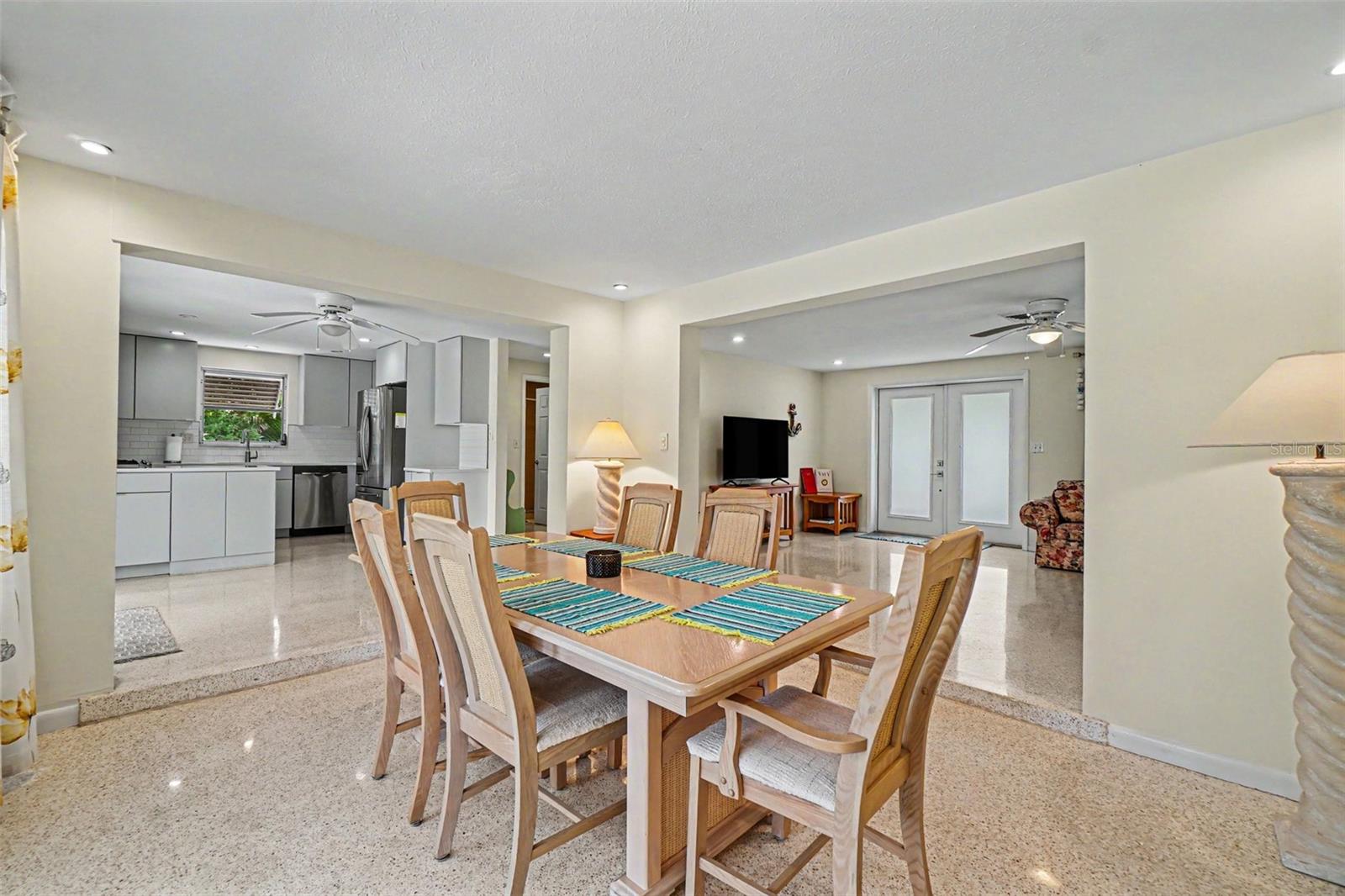 BAY POINT CORR OF - Residential