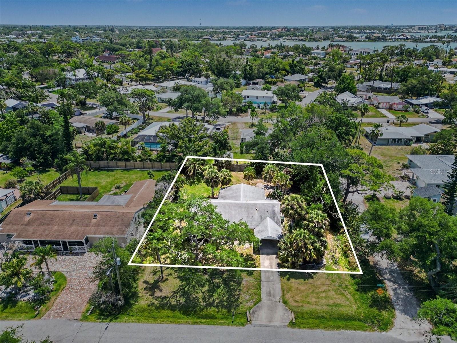 BAY POINT CORR OF - Residential