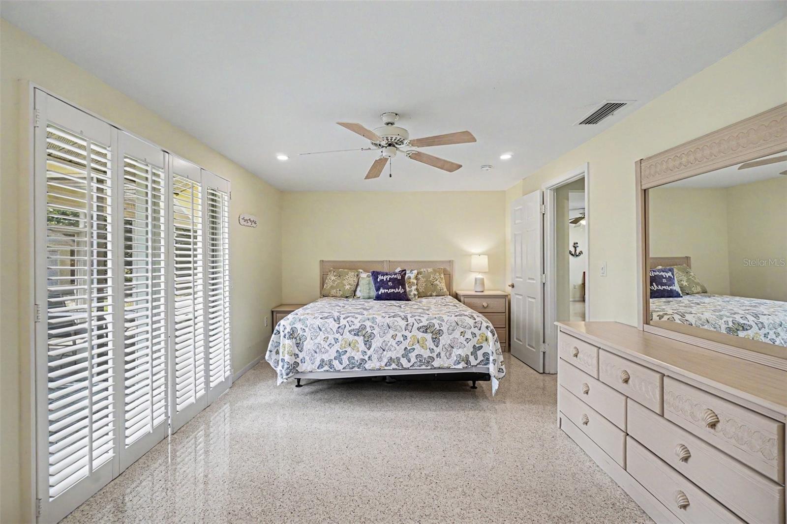 BAY POINT CORR OF - Residential