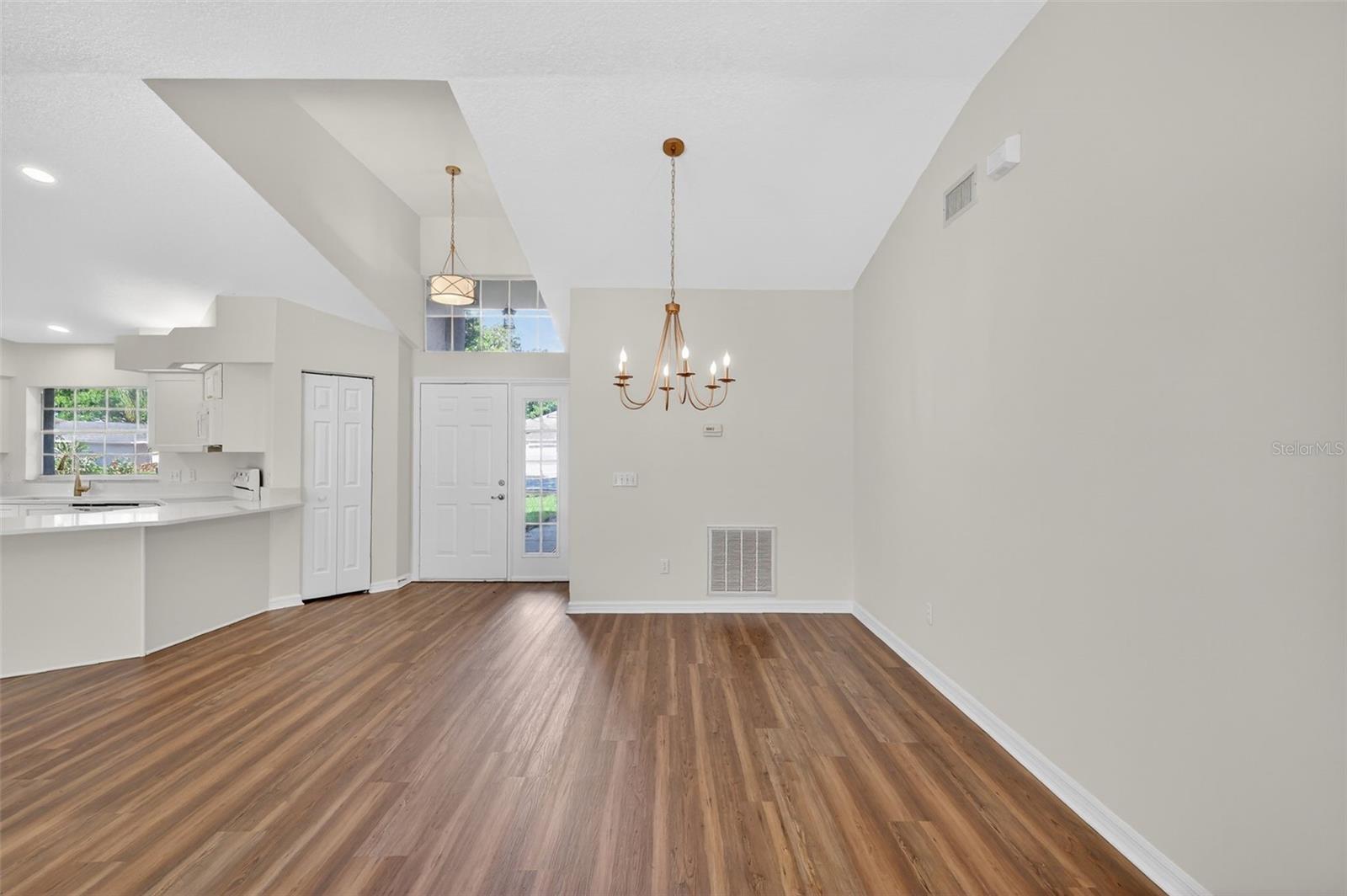 TAVARES BAYTREE PH 02 - Residential