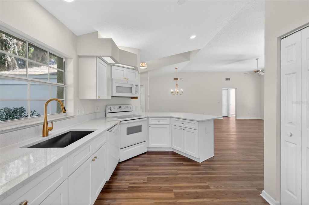 Photo of 316 Baytree Boulevard, Tavares, FL 32778 (MLS # G5109225)