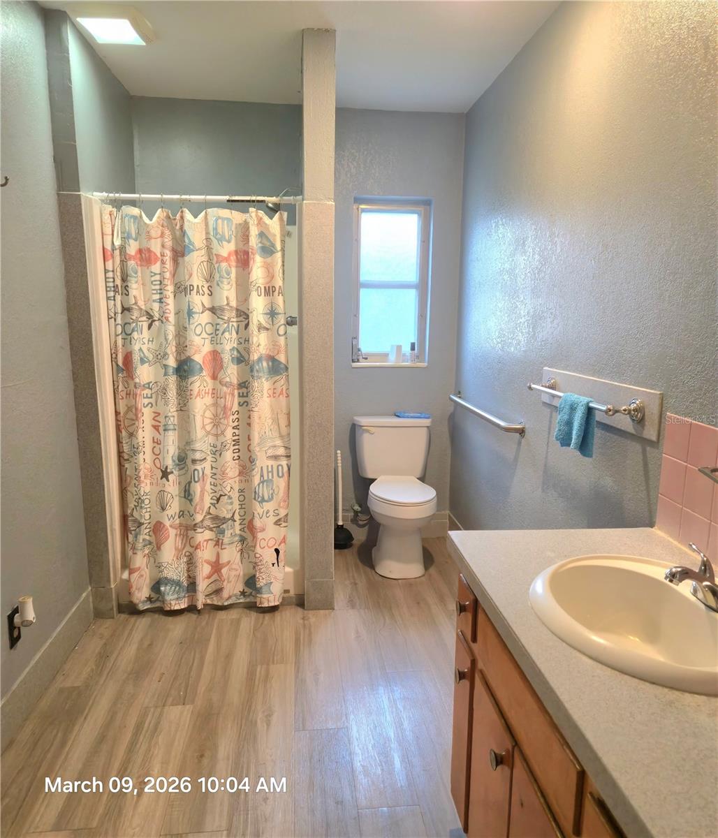 BRANDON GARDENS - Commercial Lease