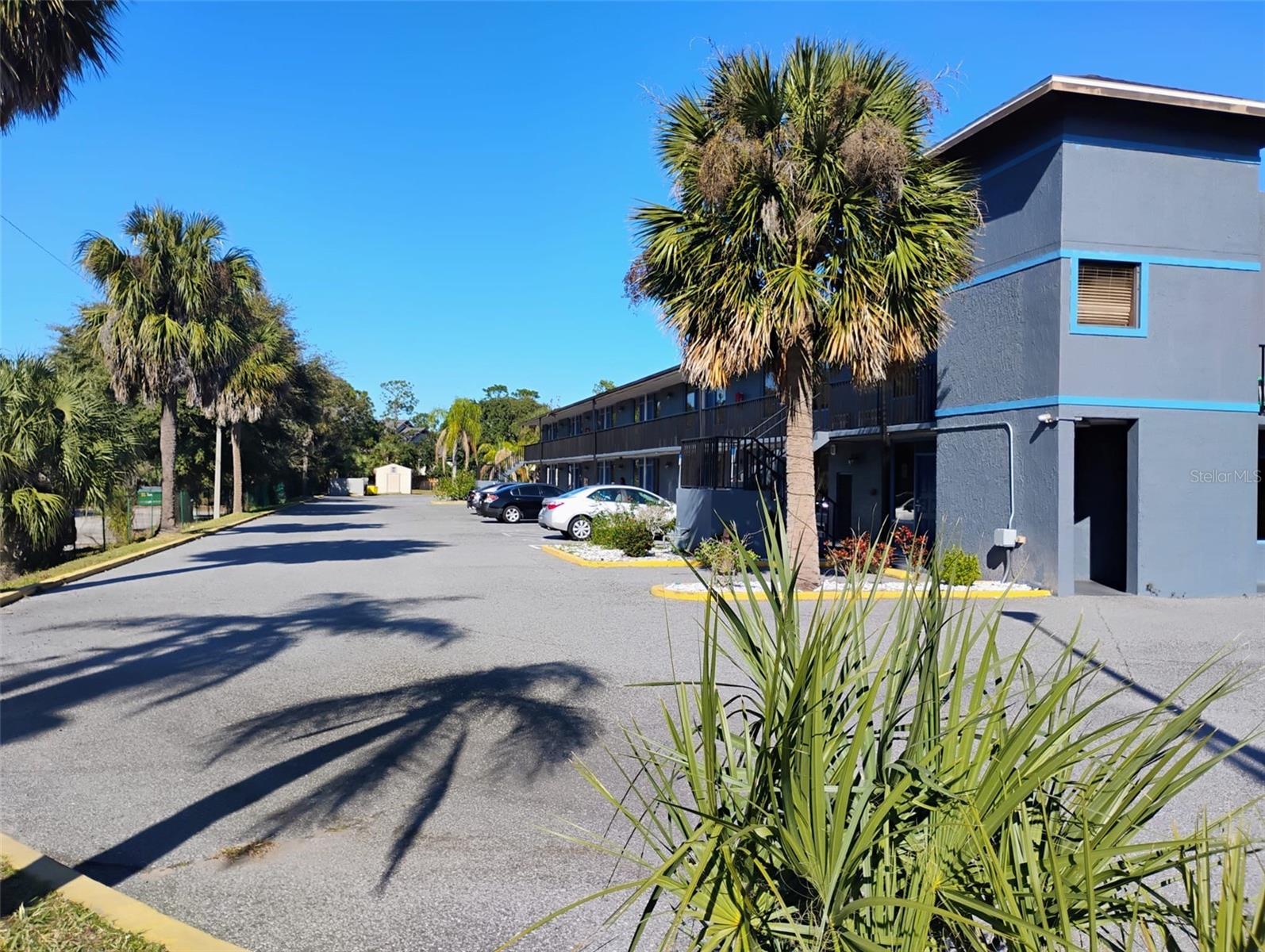 ACREAGE & UNREC - Commercial Sale