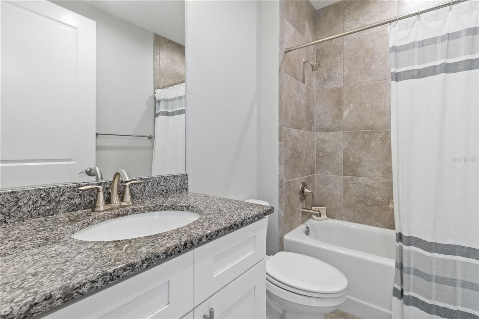 PALMA SOLA BAY CLUB PH 18B - Residential