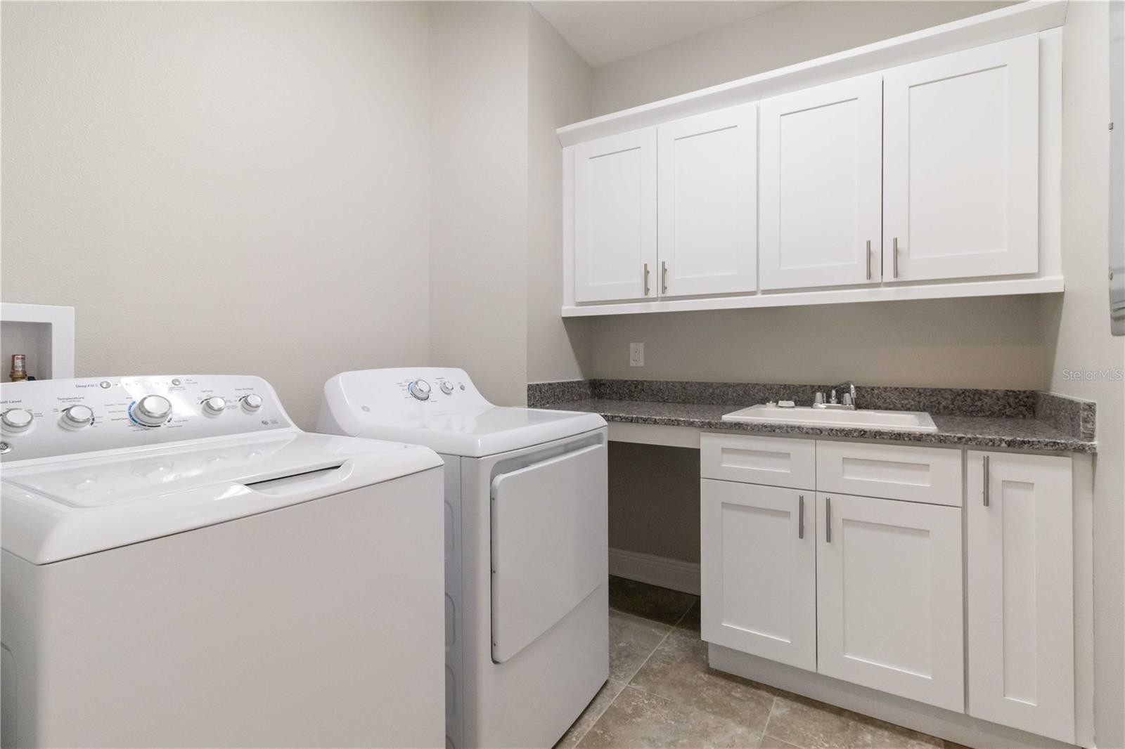 PALMA SOLA BAY CLUB PH 18B - Residential