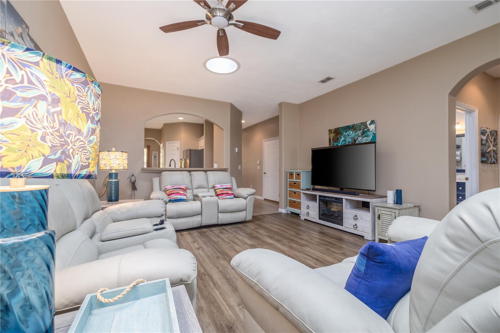 VENETIAN BAY - Residential