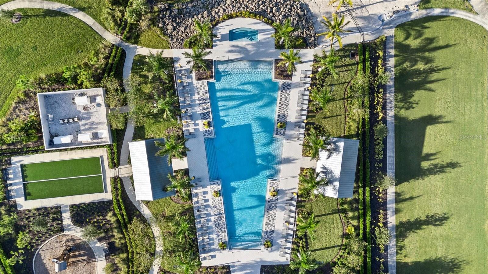 LAKEHOUSE COVE/WATERSIDE PH 3 - Residential