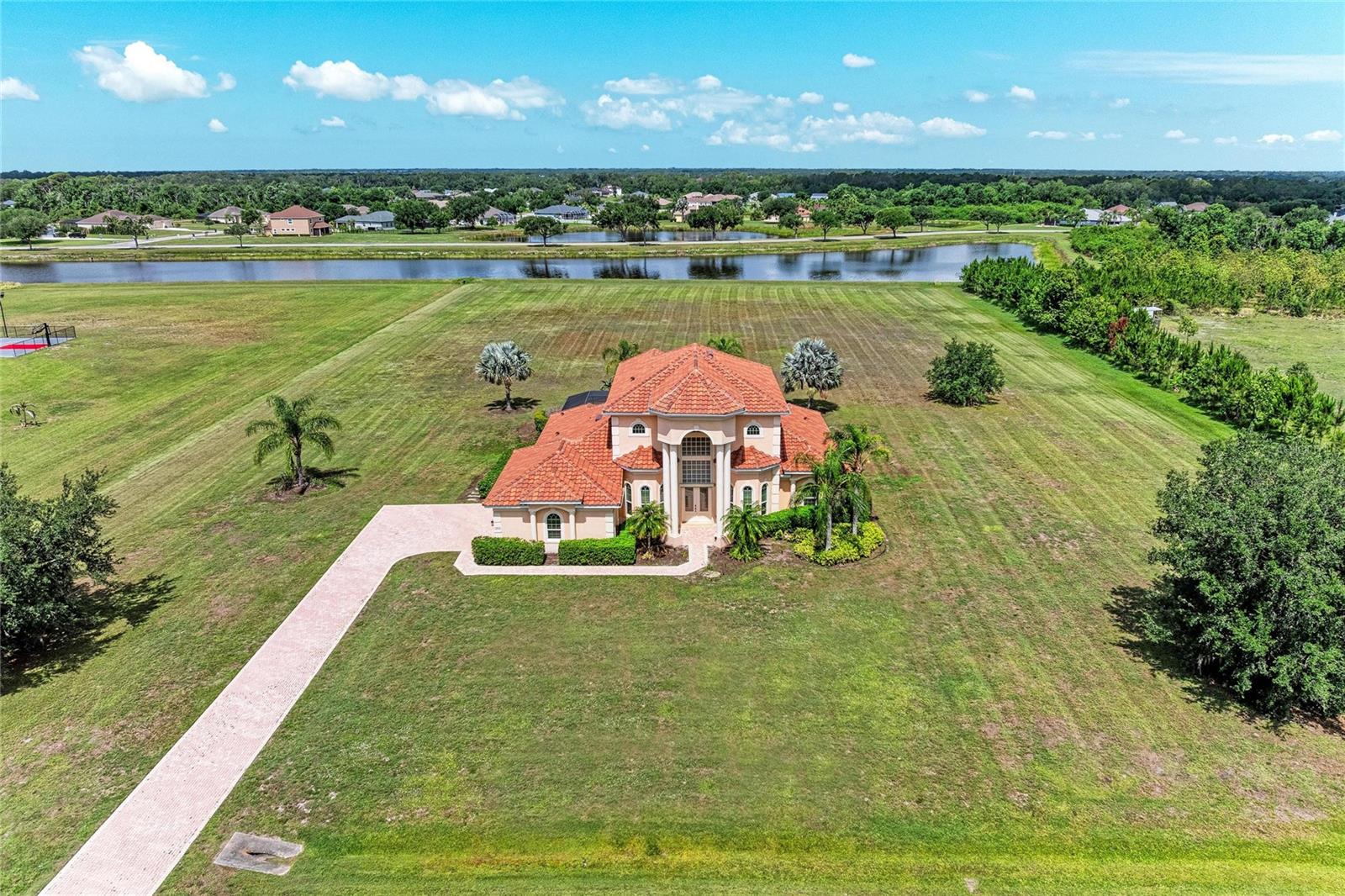 5605 LAKE PADDOCK CIRCLE