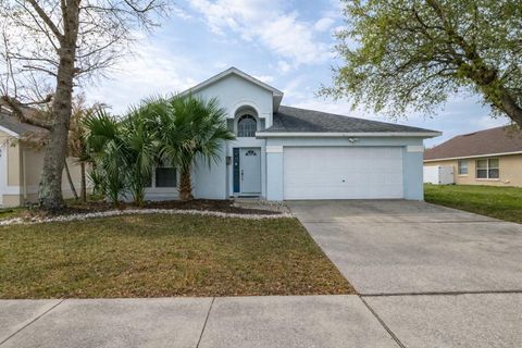 Photo of 685 Eagle Pointe S, Kissimmee, FL 34746 (MLS # A4685123)