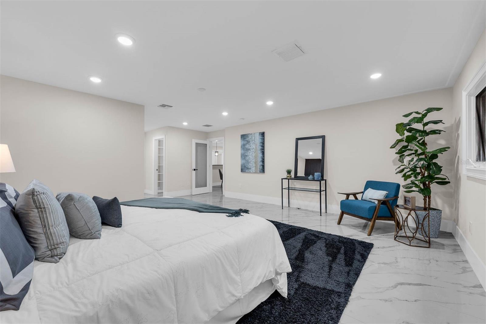 LUGANO TERRACE - Residential Lease