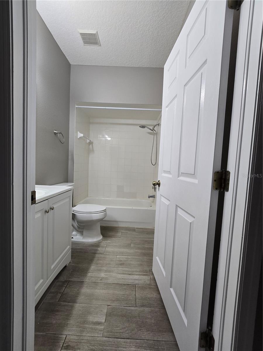 BROOKFIELD - Residential
