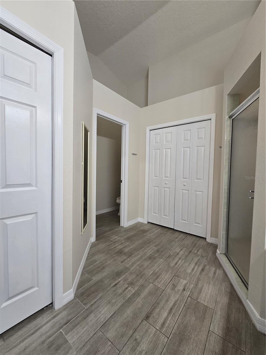 BROOKFIELD - Residential