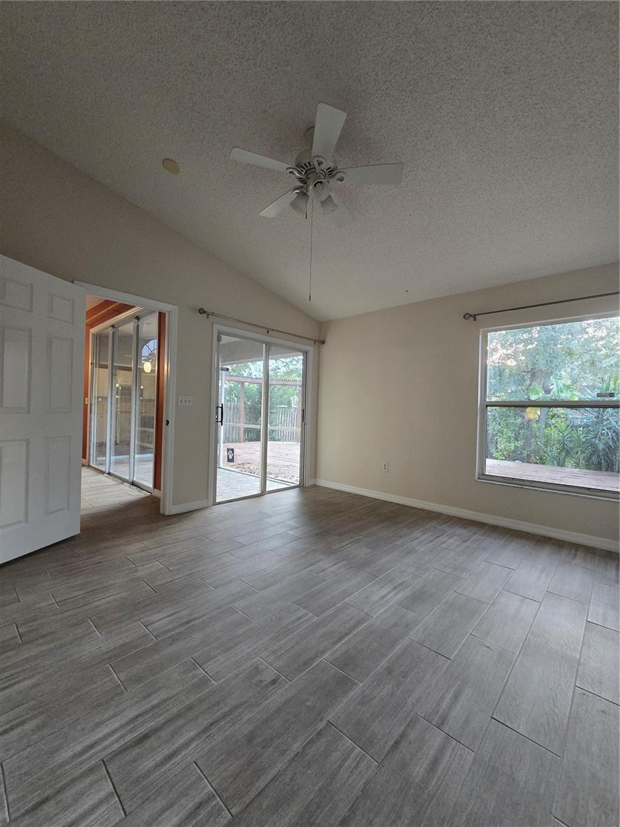 BROOKFIELD - Residential