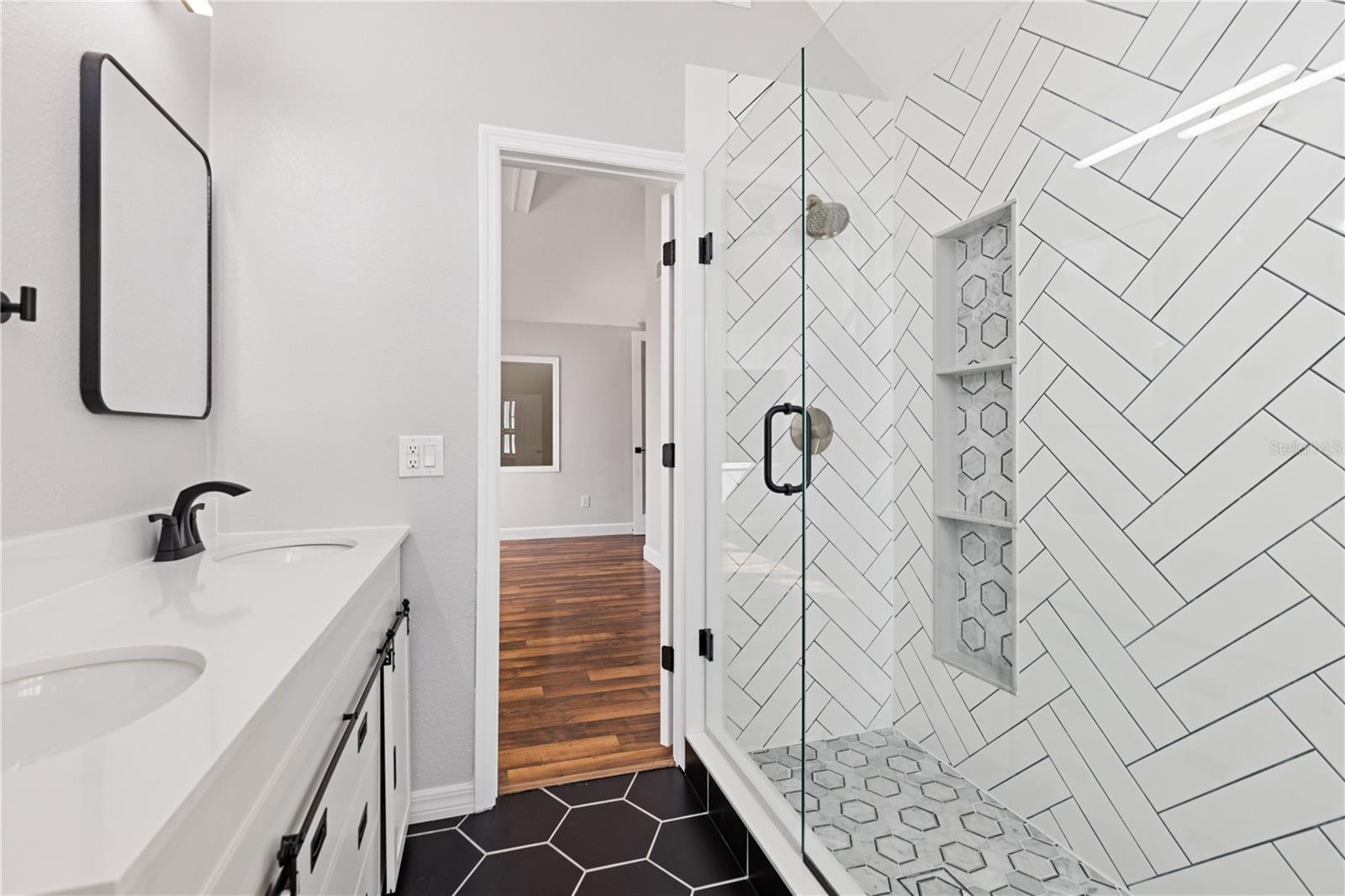 PARK PLACE UN 302 - Residential