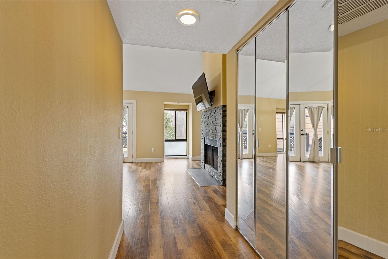 PARK PLACE UN 302 - Residential