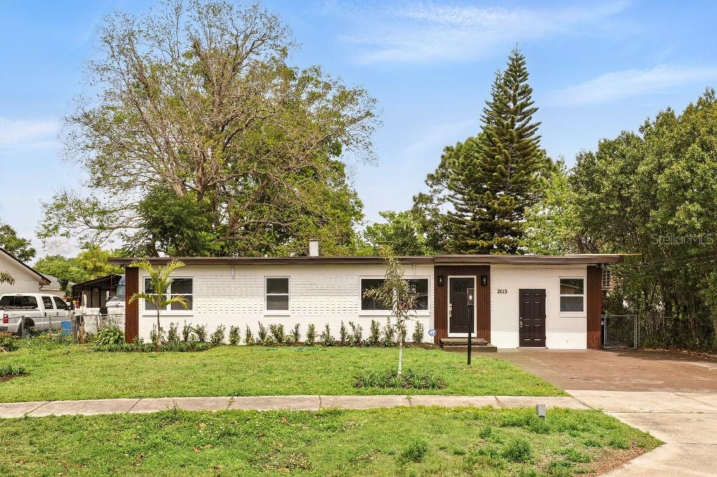 2013 PINEWAY DRIVE