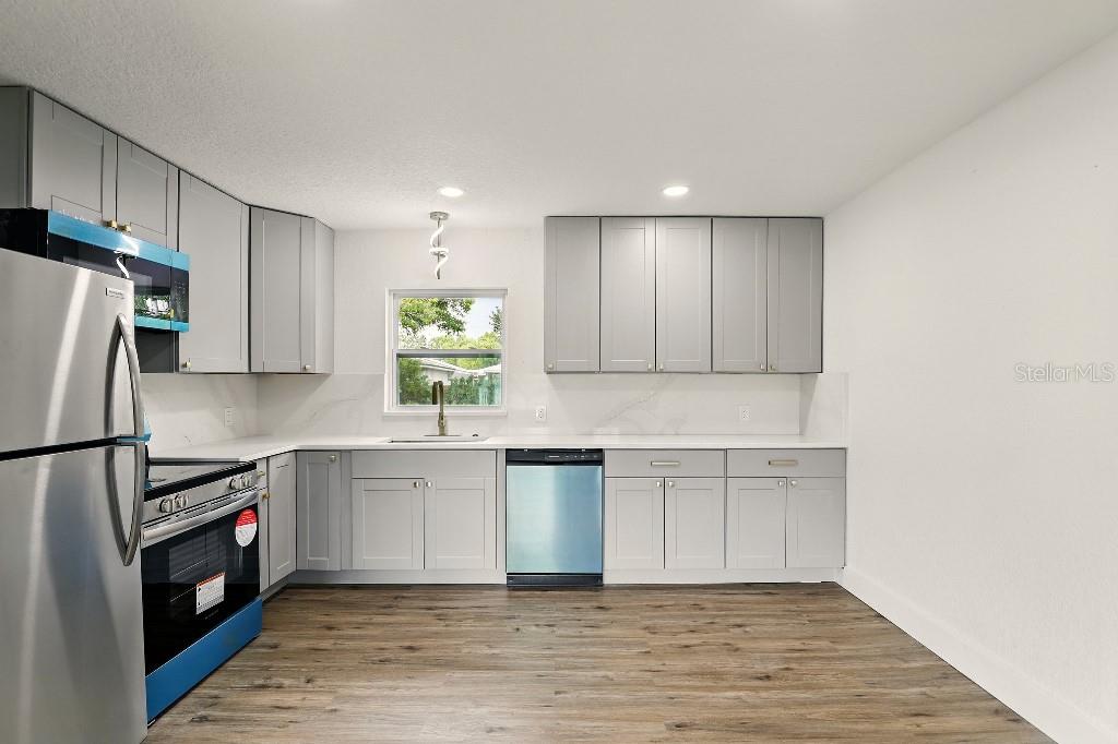 2013 PINEWAY DRIVE