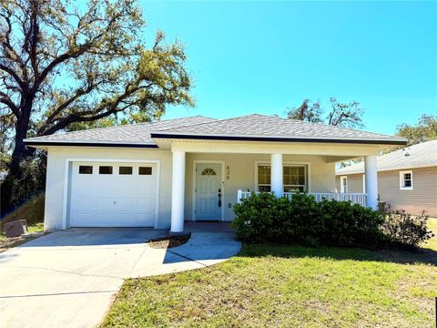628 E CENTER STREET TARPON SPRINGS FL 34689