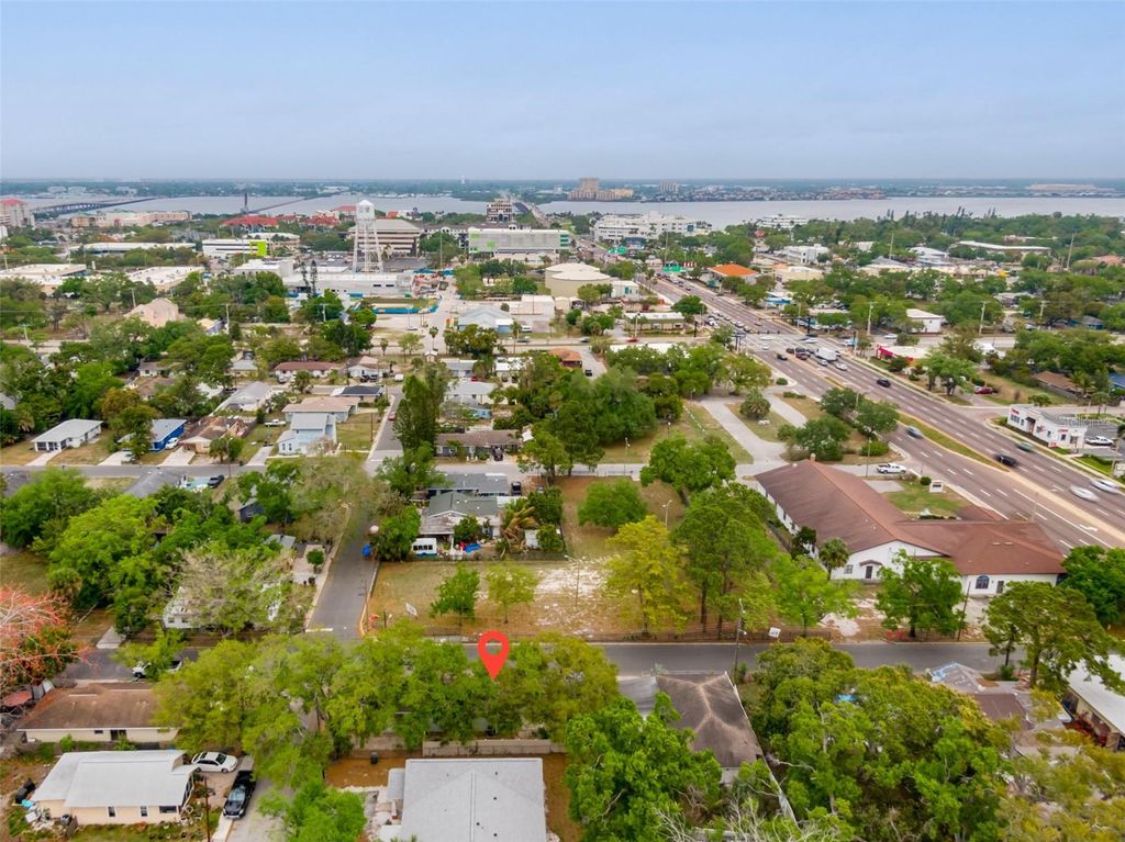 Photo of 1101 2nd Street W, Bradenton, FL 34205 (MLS # A4686799)