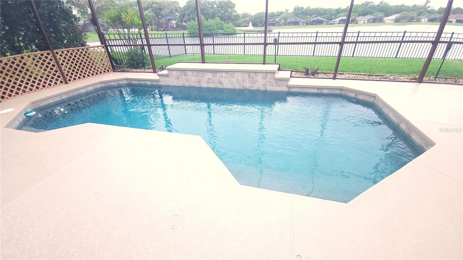 RETREAT AT WEKIVA - Residential