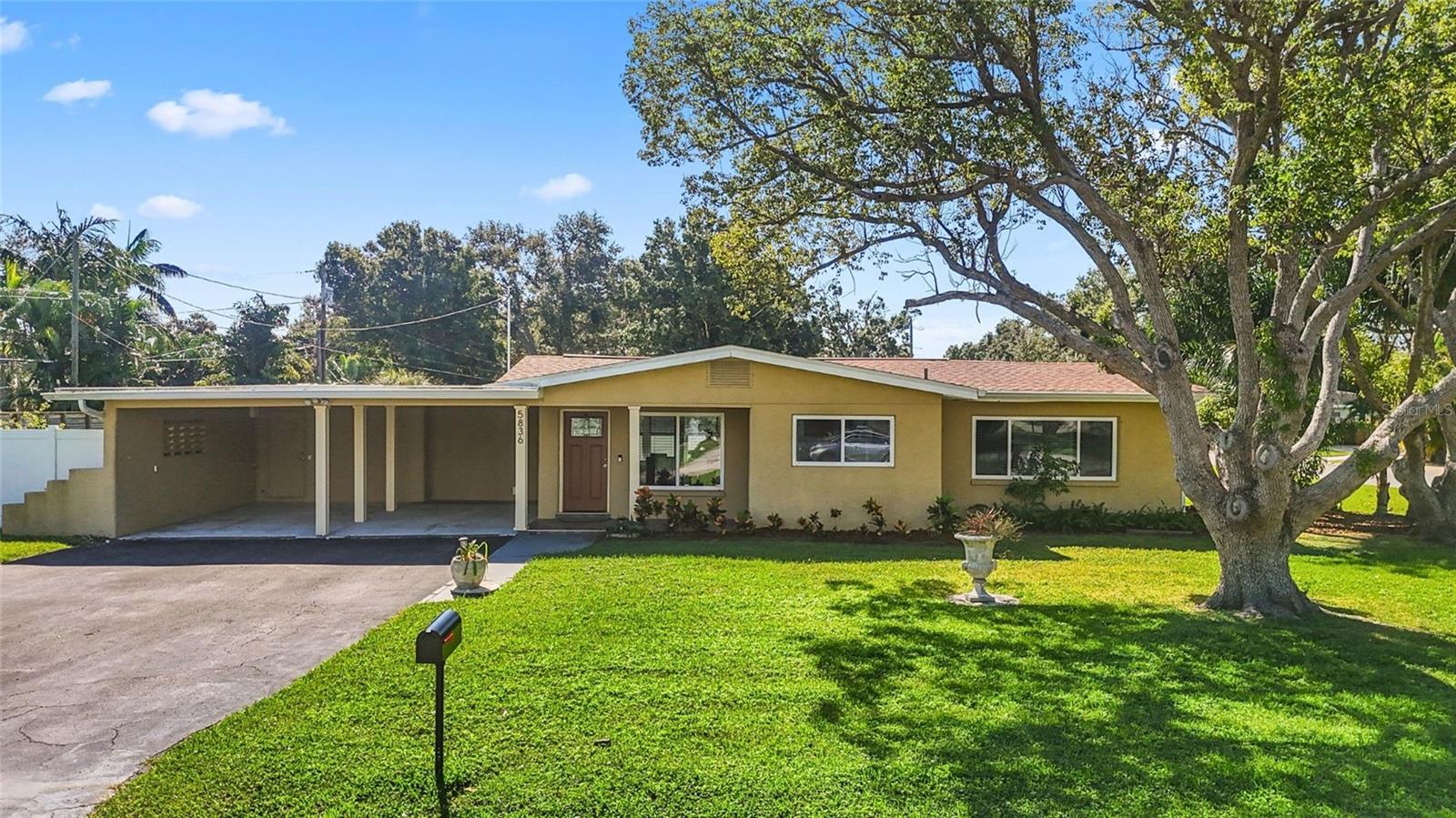 BOCA CIEGA ESTATES - Residential