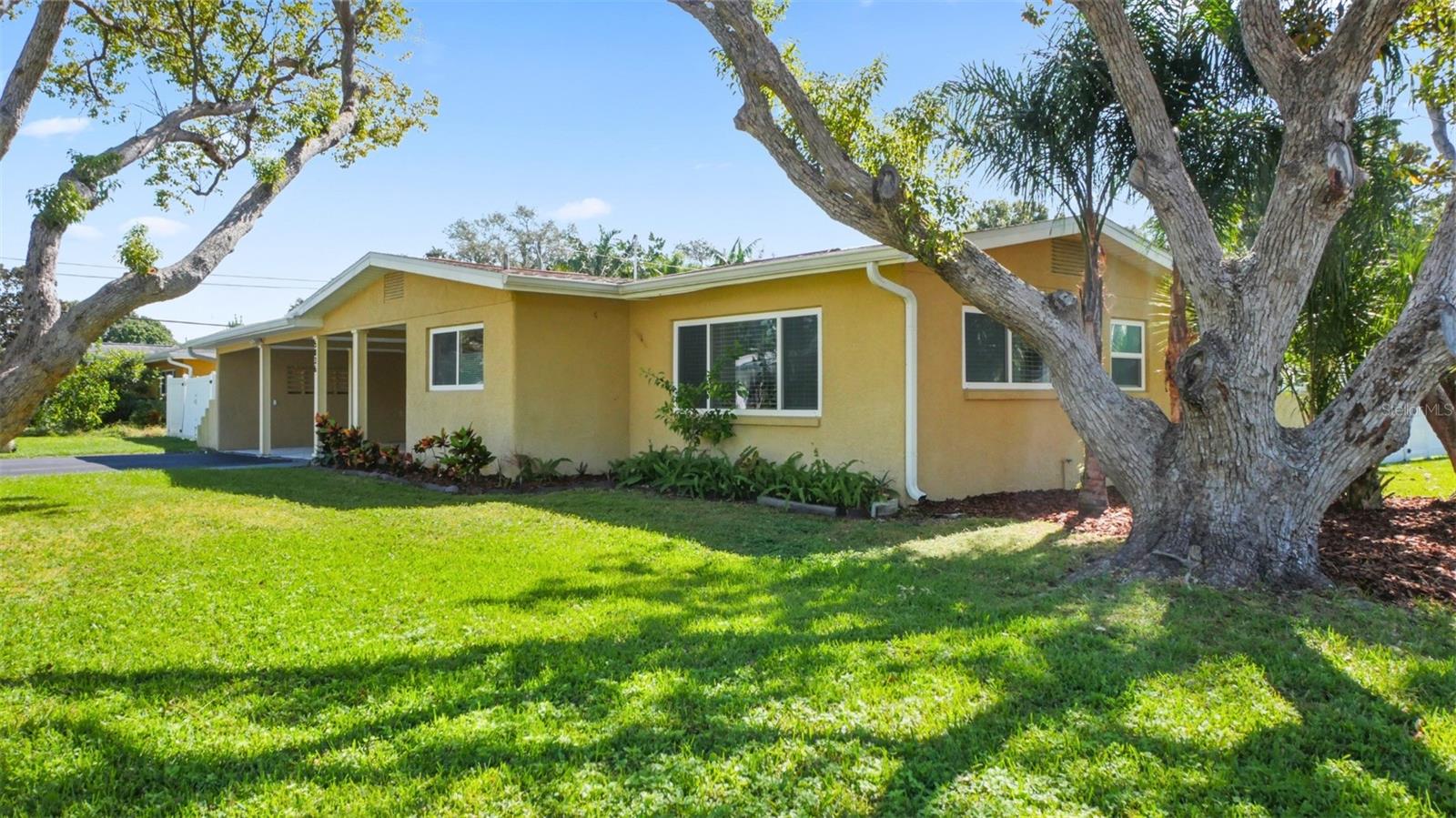 BOCA CIEGA ESTATES - Residential