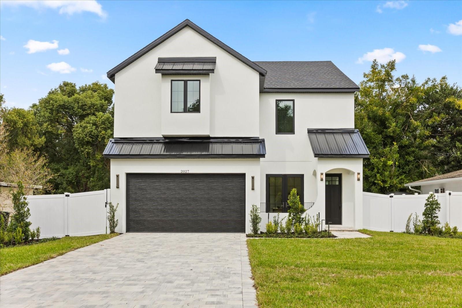 HOURGLASS HOMES - Residential