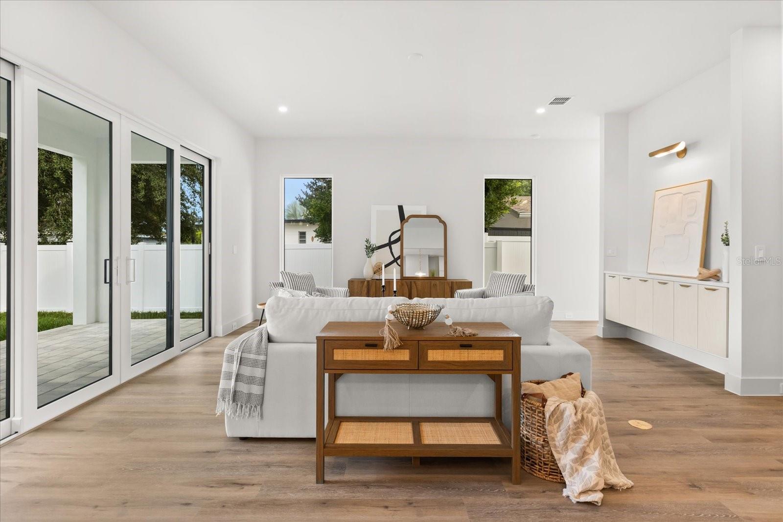 HOURGLASS HOMES - Residential