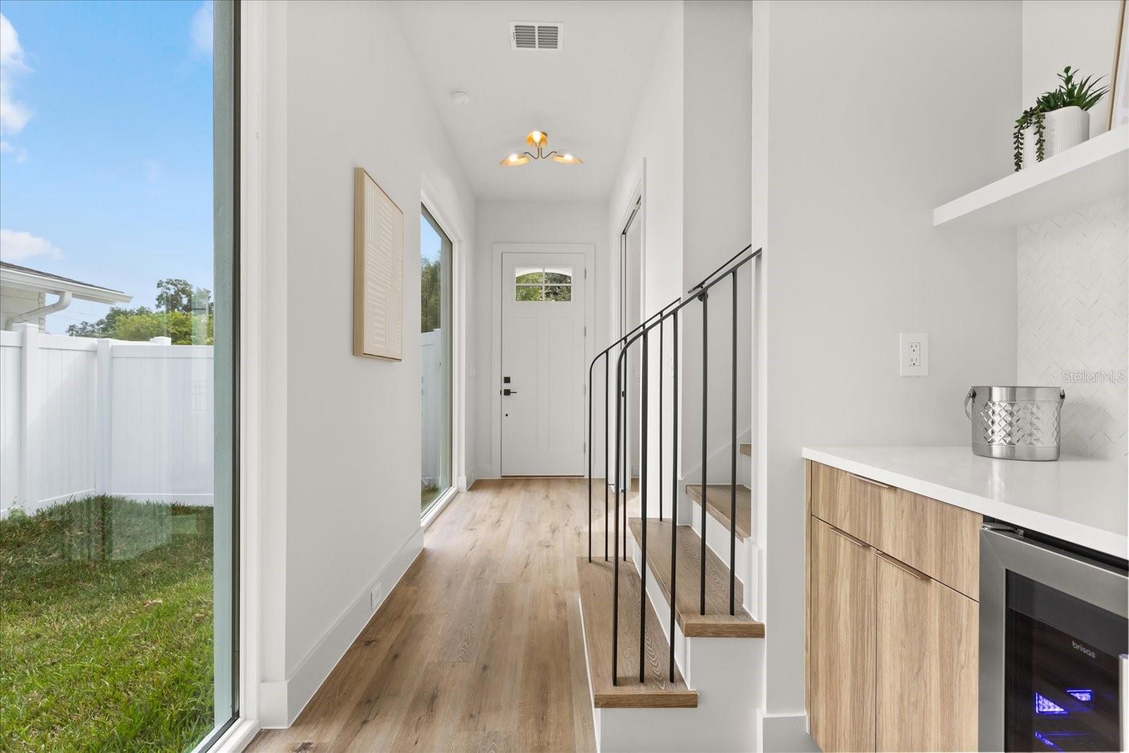 HOURGLASS HOMES - Residential