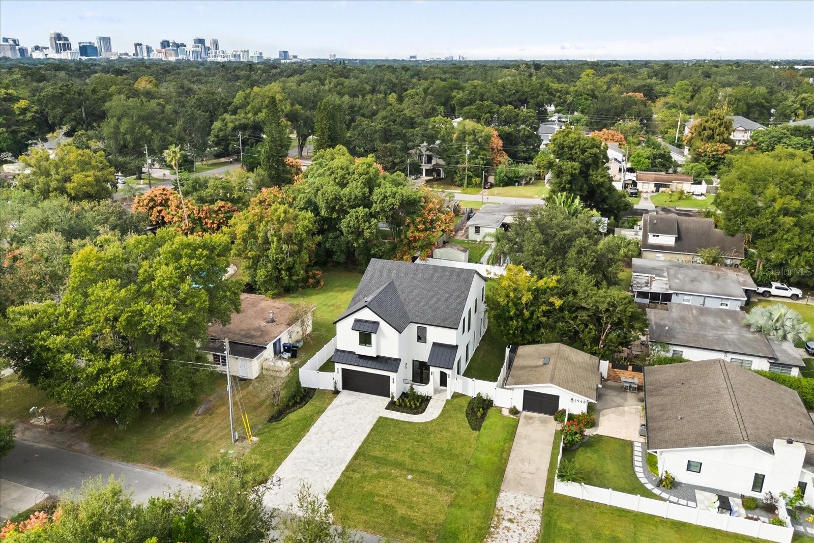 HOURGLASS HOMES - Residential