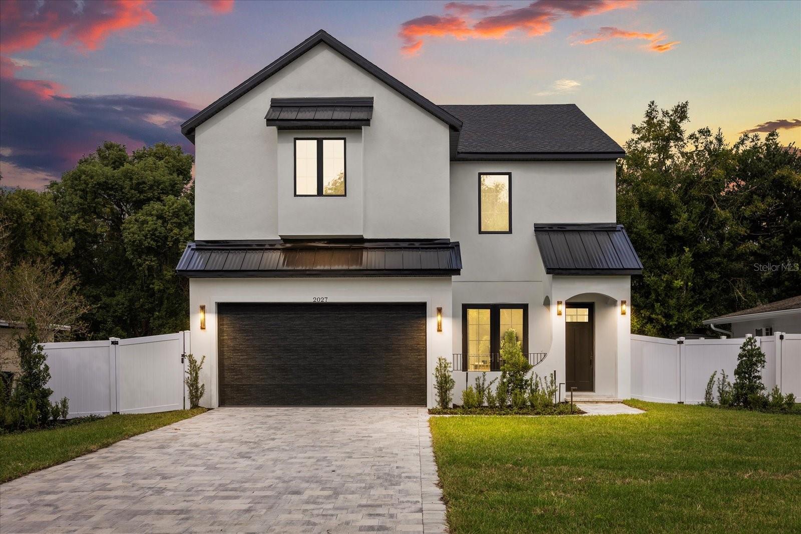 HOURGLASS HOMES - Residential