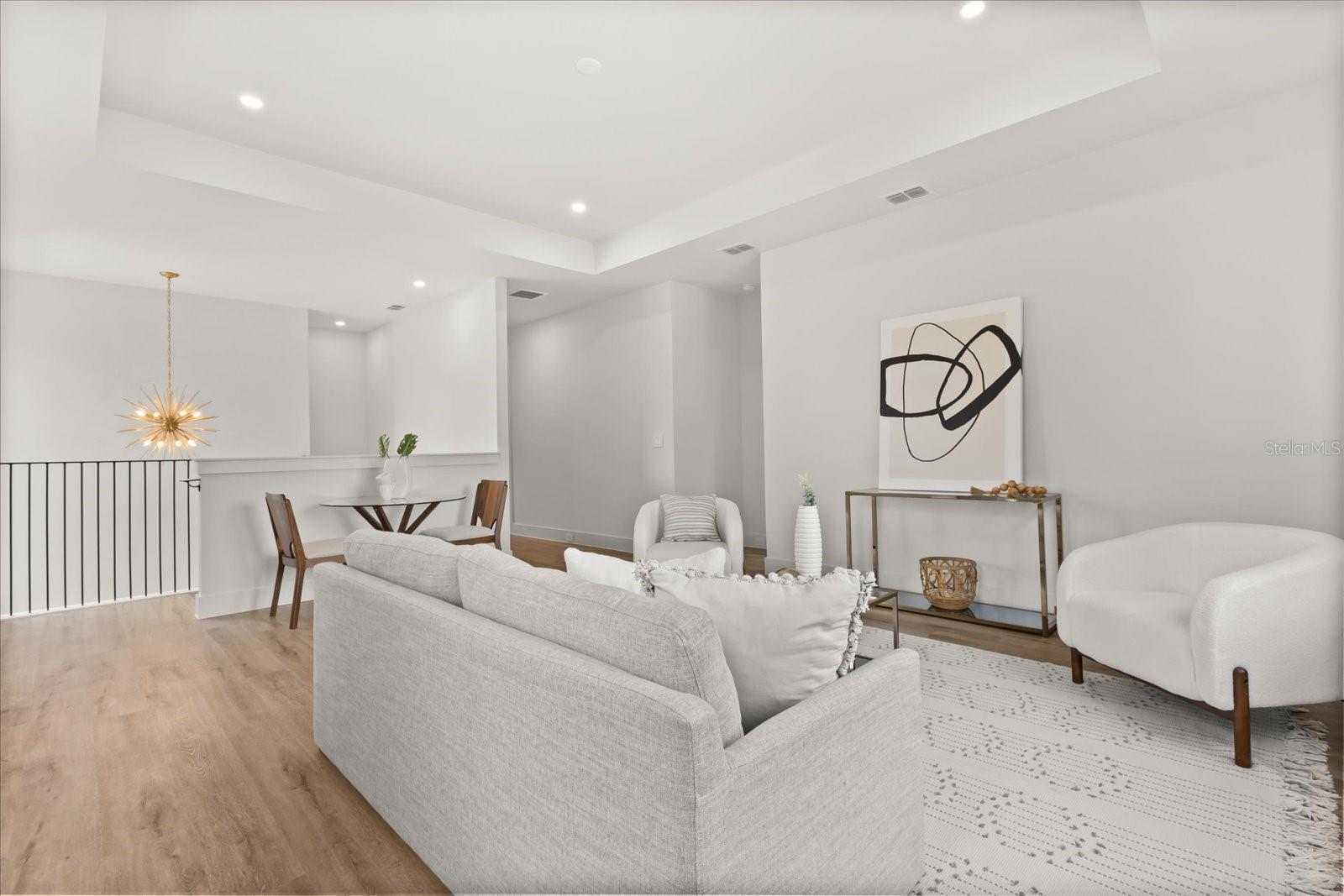 HOURGLASS HOMES - Residential