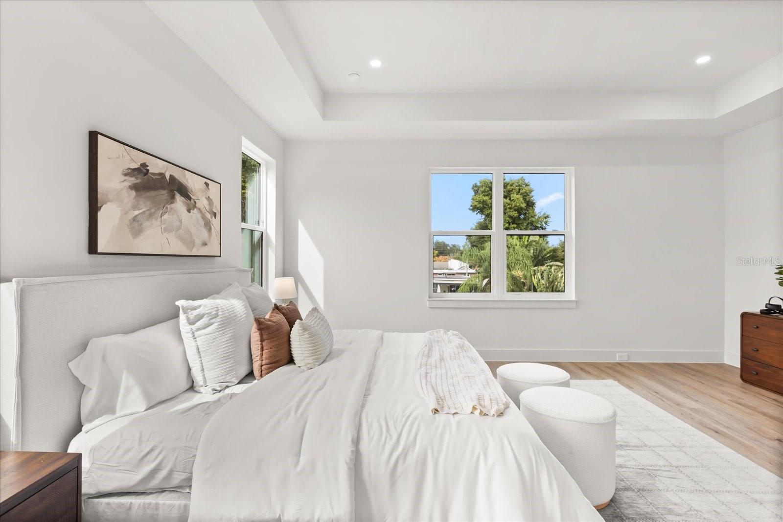 HOURGLASS HOMES - Residential