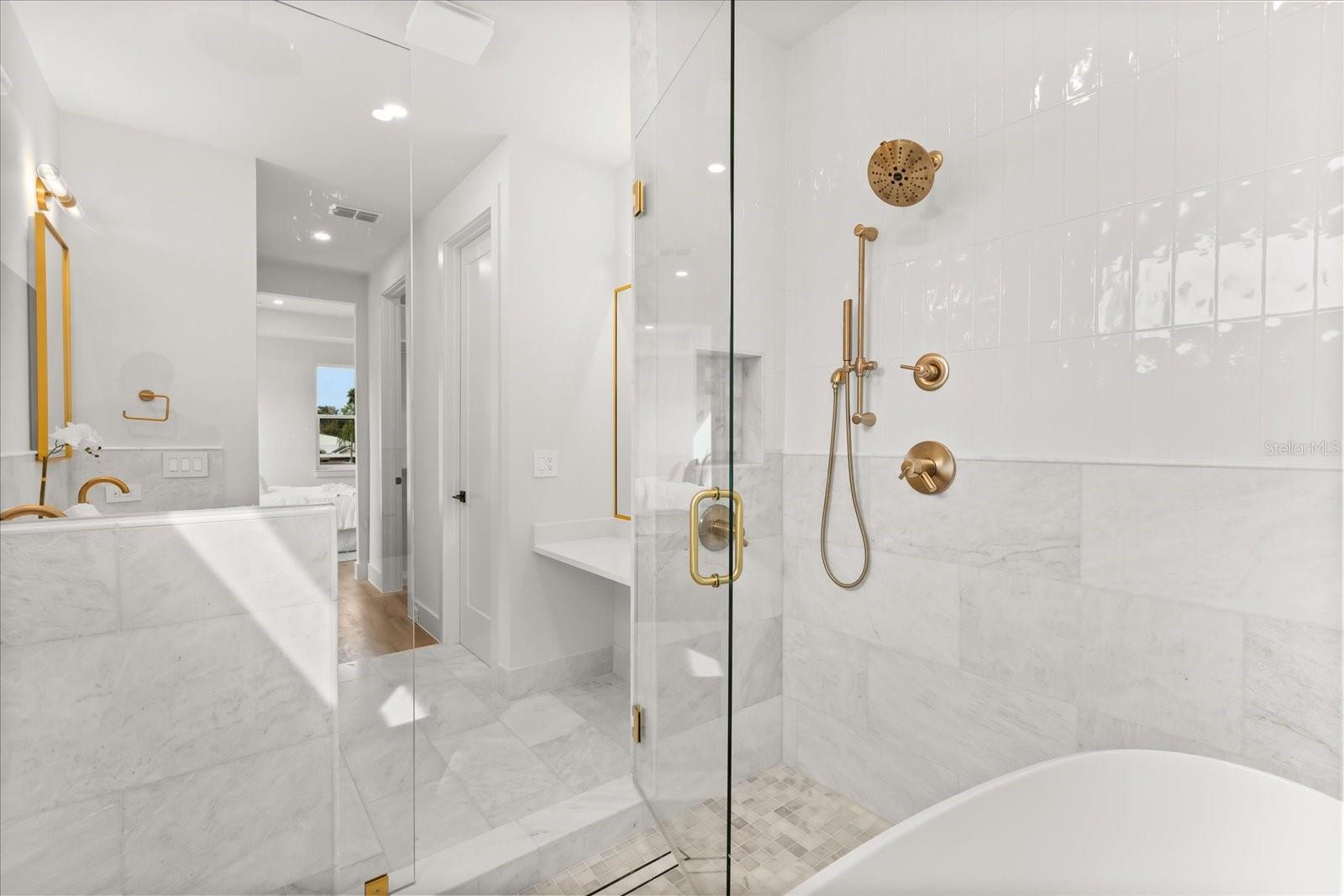 HOURGLASS HOMES - Residential