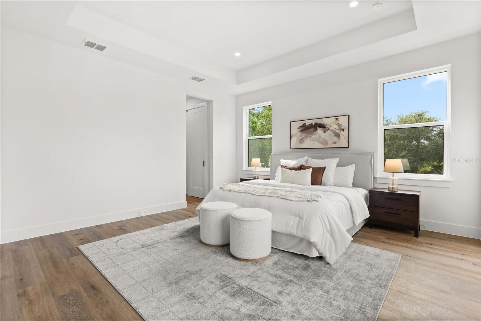 HOURGLASS HOMES - Residential